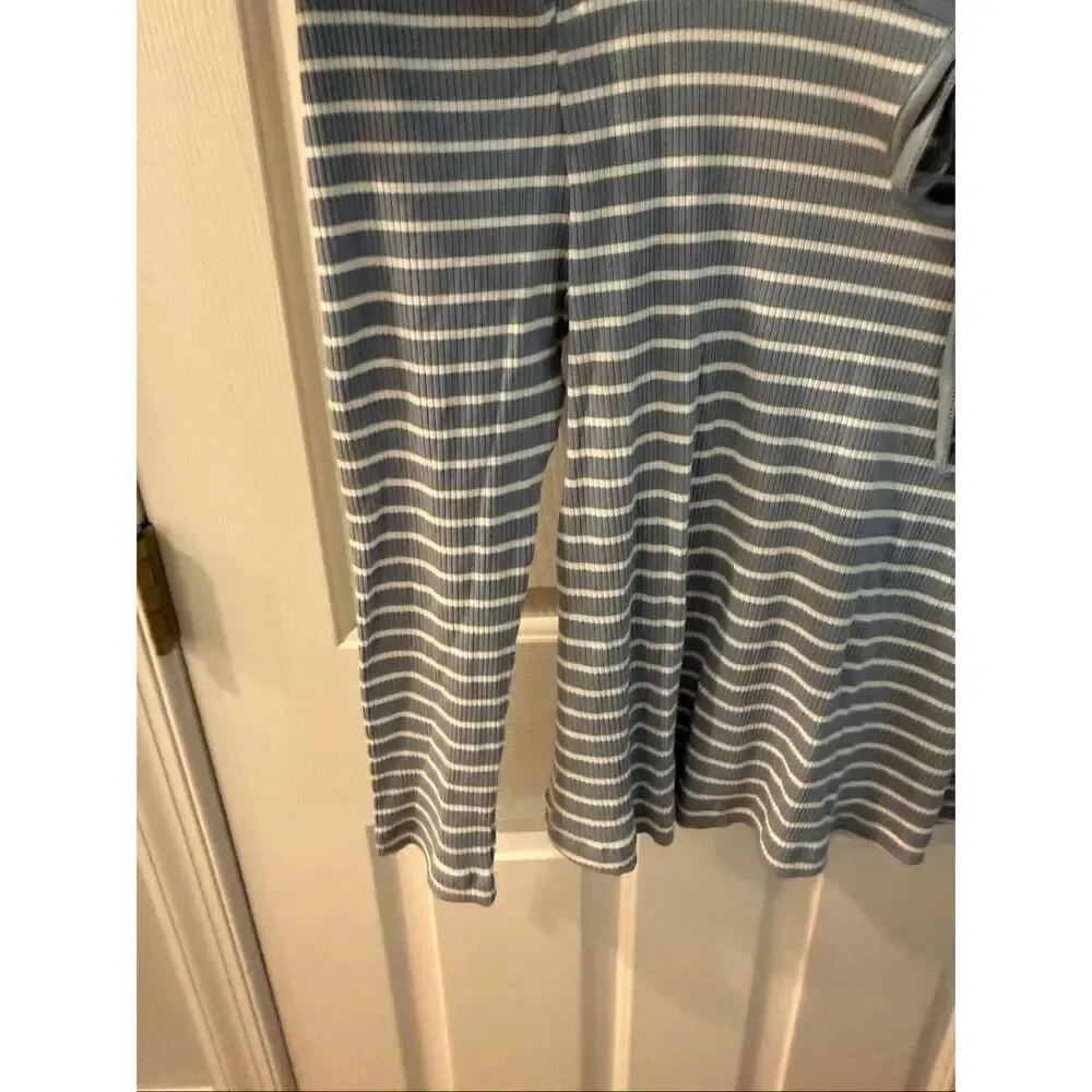 Anthropologie measures 21”